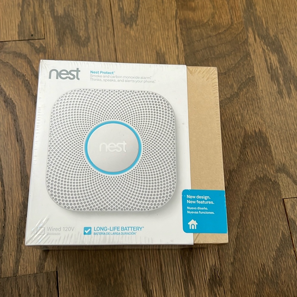 2 New Nest Smoke and Carbon Monoxide Alarm S3000BWES